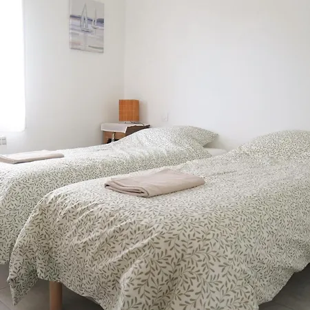 Maison Recente Idealement Situee Aux Sables Dolonne - 4 Pers *